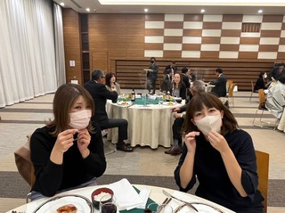 LINE_ALBUM_ƒNƒŠƒXƒ}ƒX—á‰ï_230112_23.jpg